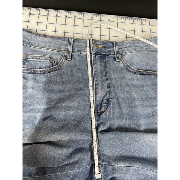 Judy Blue Jean Cut Off Shorts‎ Plus Size 1XL Medium Blue Stretch Denim - Picture 6 of 8